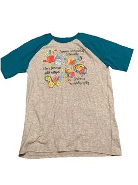 April Autism Awareness Graphic Tee Kids Size XXL (18)